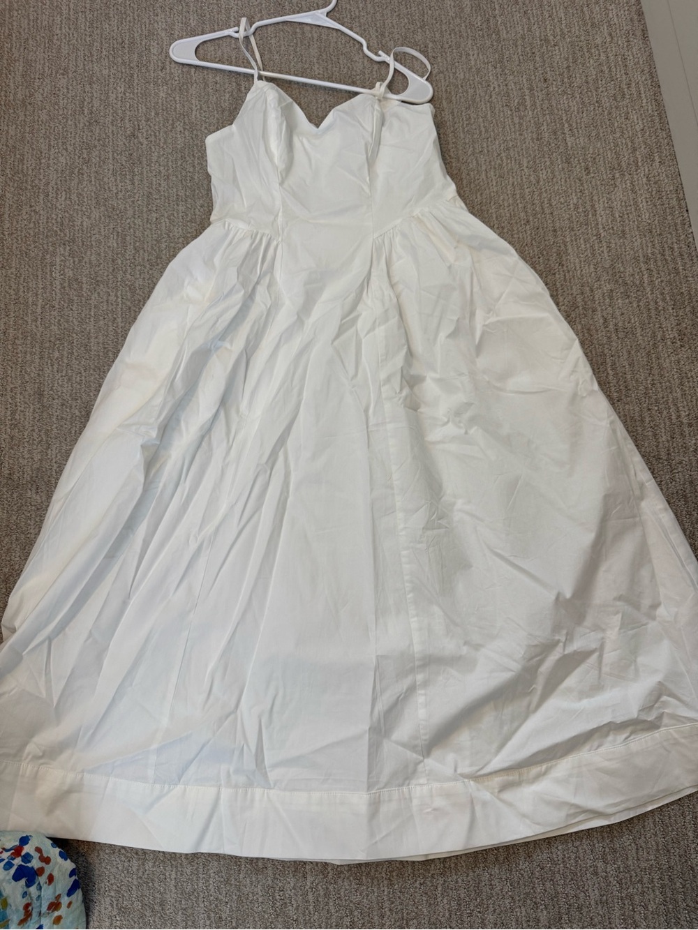 Cider White Spaghetti-Strap Maxi Dress with Sweetheart Bodice